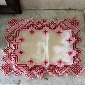 pink & red embroidered table set